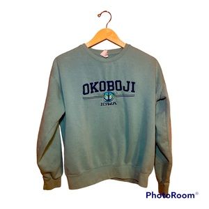 Vintage Collection Okoboji Iowa Embroidered Crewneck Sweatshirt Women’s Small